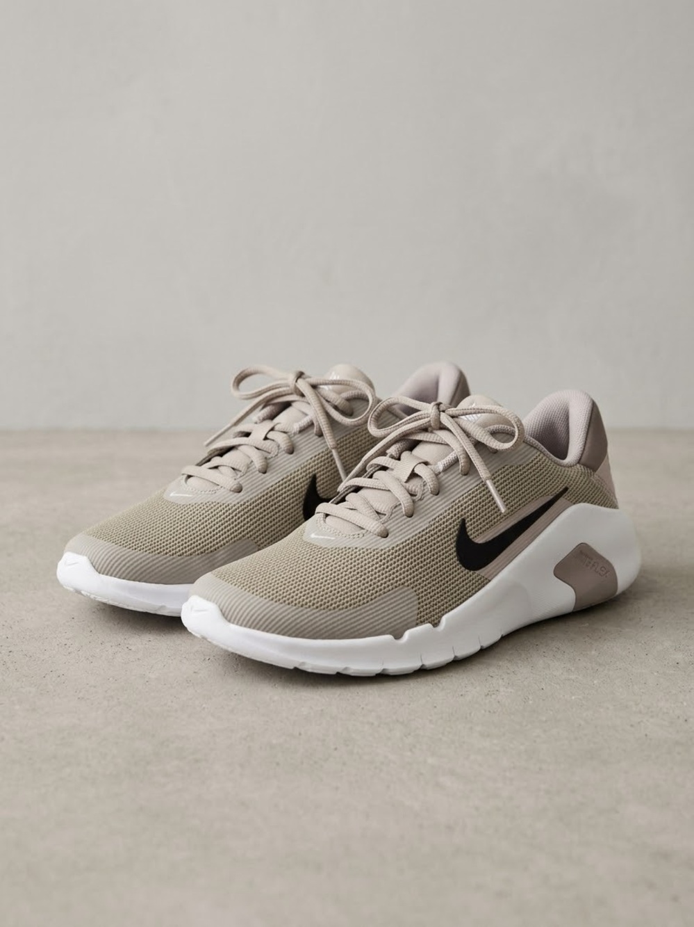 Nike Flex Experience Run 11 - Women’s Size 7.5 (Light Grey/Black)